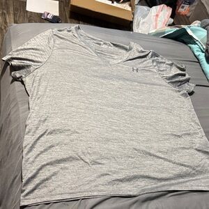 Under Armour Men's Heather Gray V-Neck Tee